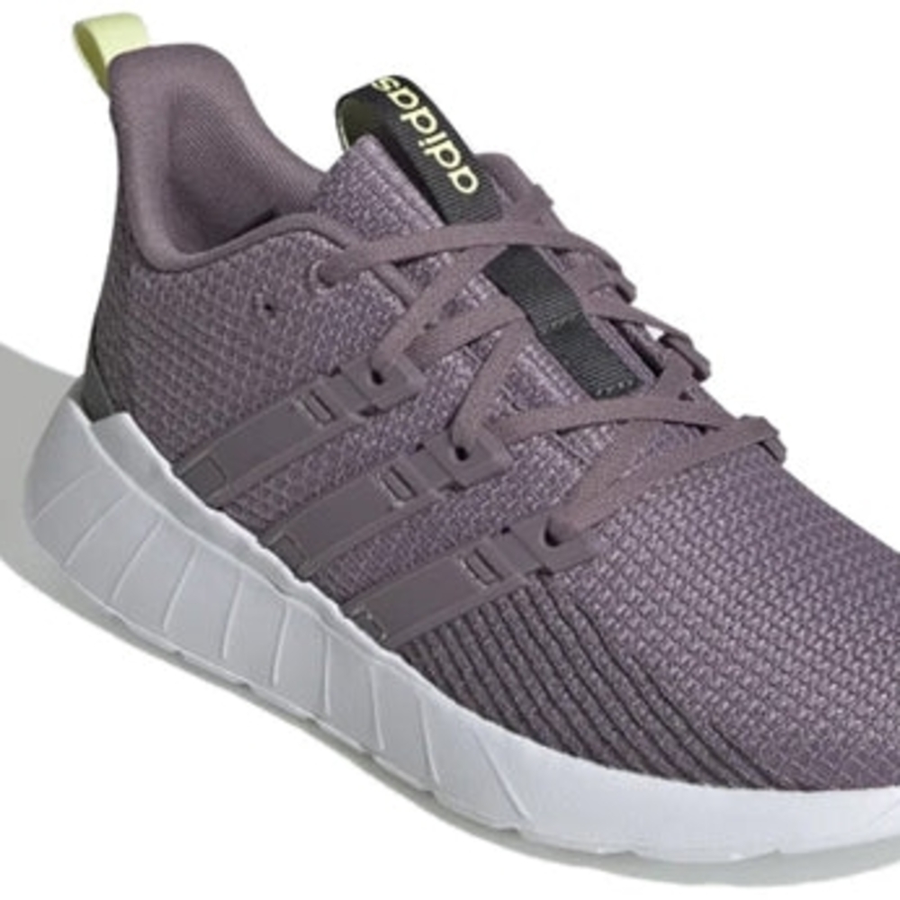Adidas Women's Lilac Sneakers